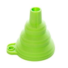 1pc Portable Silicone Foldable Funnel Collapsible Mini Hopper Gadget - Green - 7.5*7.5cm