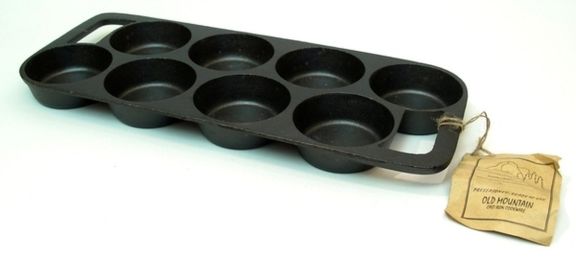 Old Mountain Cast Iron Preseasoned 8 Impression Biscuit Pan - 0166-10143